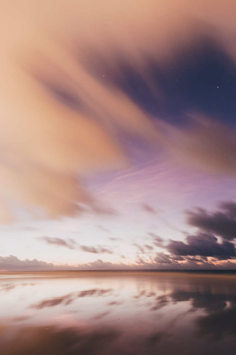 minimal, beauty in nature, tranquil scene, lake, sea, cloud - sky, tranquility, stellar, orange, outdoors, waterfront, idyllic, simple, 4K, scenics - nature