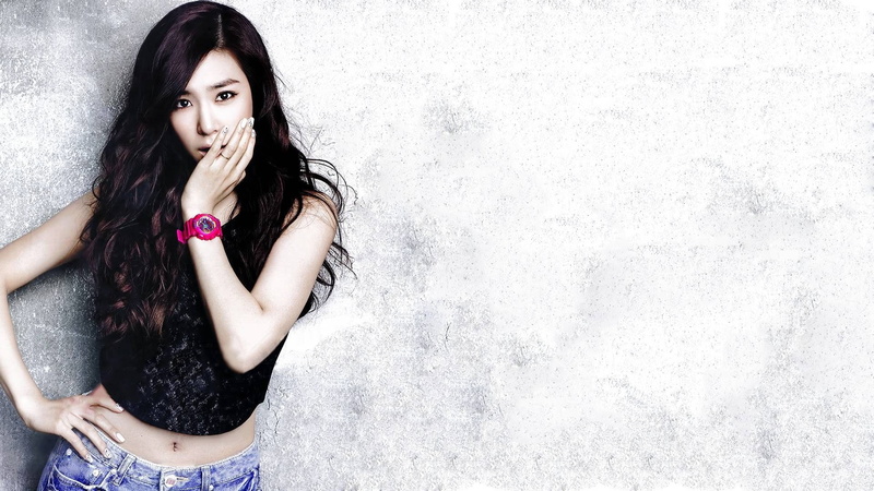 Girls Generation  SNSD  wavy hair  singer  looking at viewer  long hair  musician  eyes  Asian  Korean  Tiffany Hwang  women, 1080P