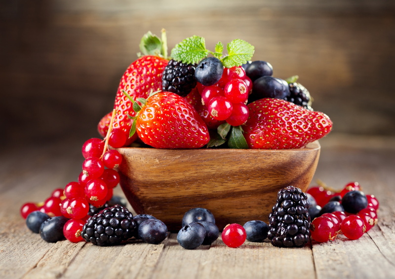table, black color, food and drink, sweet food, healthy eating, close-up, blueberry, blackberry, freshness, fruit, berry fruit, wellbeing, blackberry - fruit