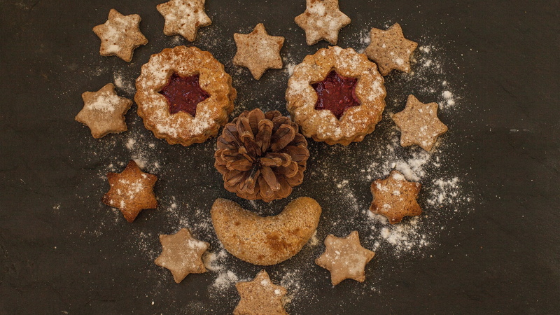 still life, ready-to-eat, high angle view, cookies, baked, sugar powder, table, cookie, directly above, sweet, freshness, star shape, temptation, dessert