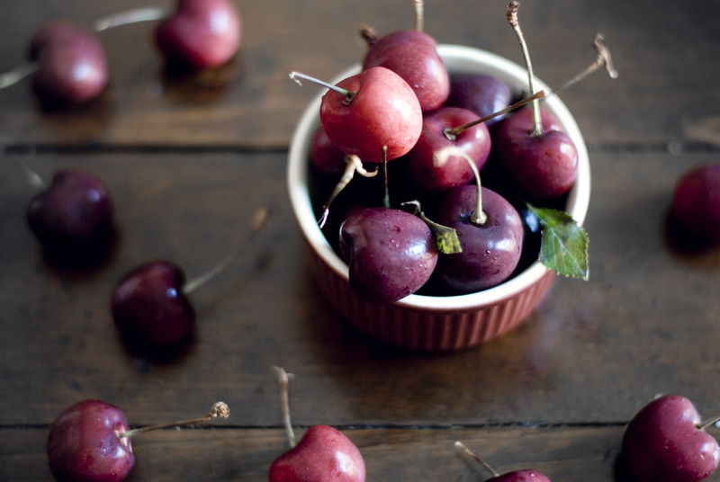 fruit, 1080P, food, wooden surface, cherries (food)