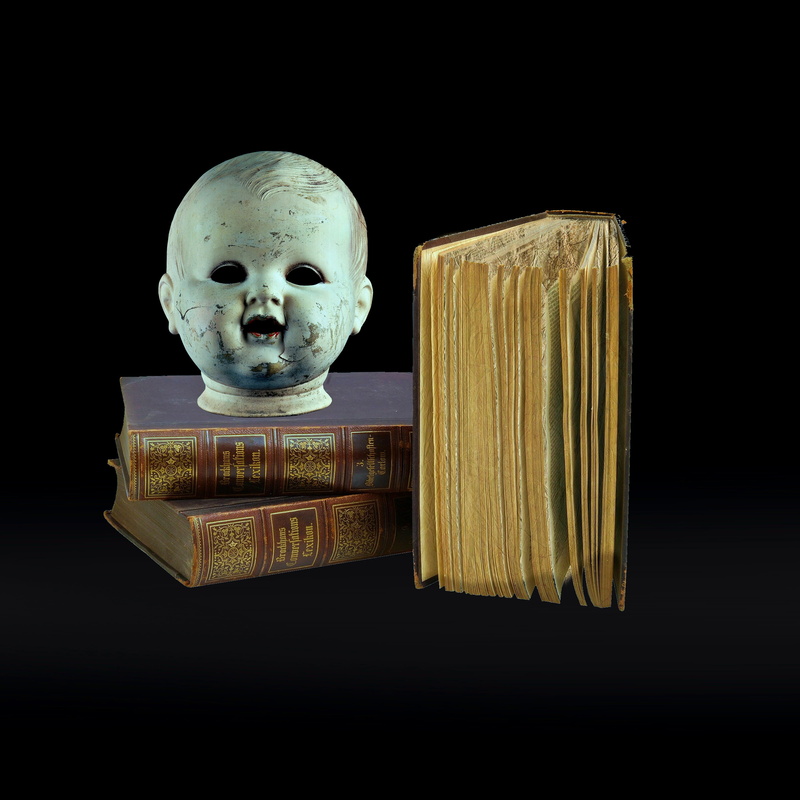 4K, halloween, two objects, wood - material, representation, art and craft, human representation, no people, still life, bone, black background, human skeleton