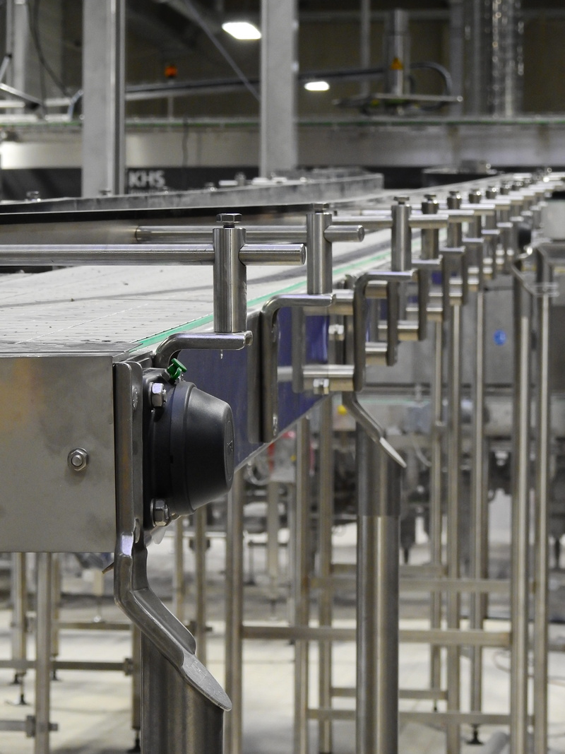 pipe - tube, equipment, conveyor technology, factory, focus on foreground, silver colored, no people, public transportation, close-up, architecture, Industry
