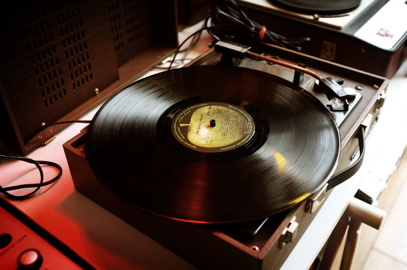 record, data, sound, color Image, gramophone, vinyl record player, disk, close-up, noise, retro styled, record player needle, high angle view, no people