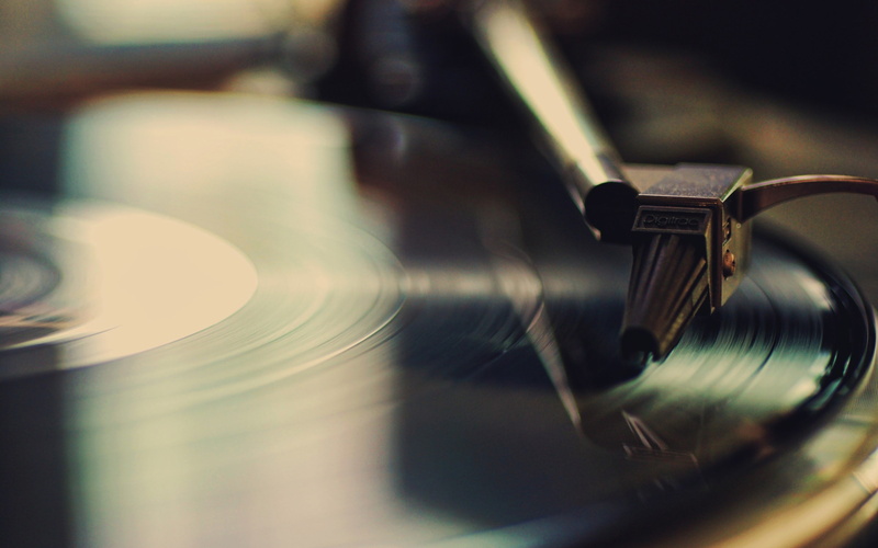 indoors, record player needle, motion, musical equipment, mixing, no people, technology, nightlife, selective focus, musical instrument, audio equipment