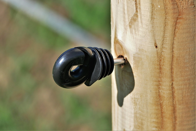 insulator, plastic, protection, day, metal, black, lumber, brown, handle, entrance, tool, trunk, focus on foreground, security, close-up, 5K, safety, no people