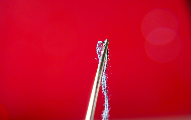 close-up, water, bobbin, single object, close up, thread, middle east, thread spool, sewing kits, tailoring, selective focus, textured, simplicity, 4K