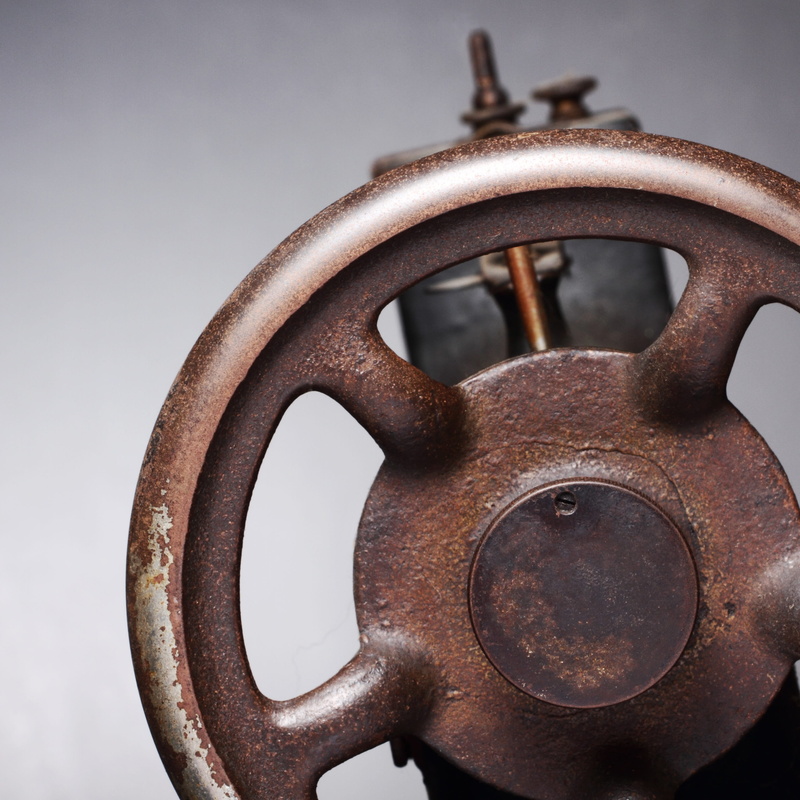 machine valve, design, metal, valve, sewing machine, no people, focus on foreground, single object, wheel, studio shot, 2K, iron - metal, textiles, crafts