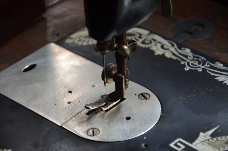 industry, close-up, manufacturing equipment, working, machinery, textile, seamstress, metal, workshop, doszyć, skill, indoors, machine part, 2K, tailor