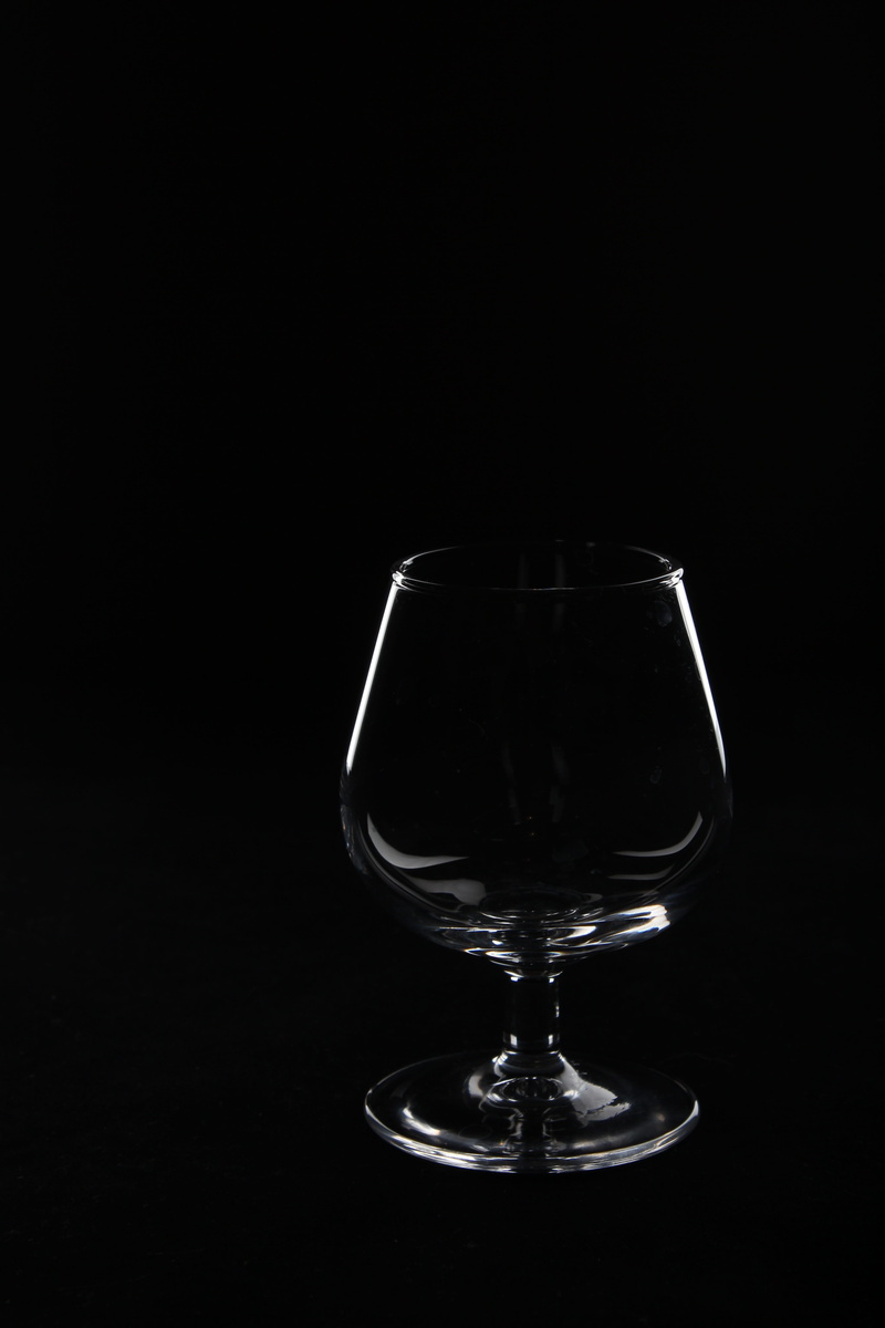 5K, indoors, transparent, purity, glass, single object, black background, food and drink, drink, no people, studio shot, household equipment, dark, darkness