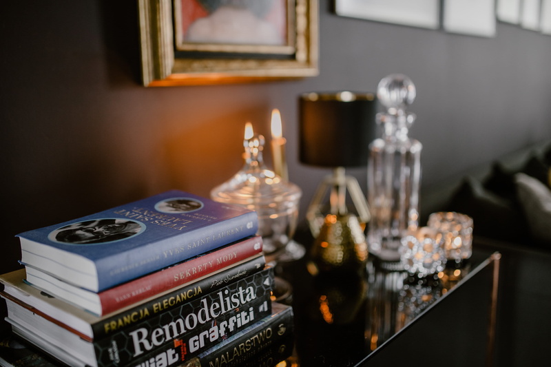focus on foreground, no people, publication, selective focus, magazines, indoors, glamour, book, wall, arts culture and entertainment, essentials, elegant