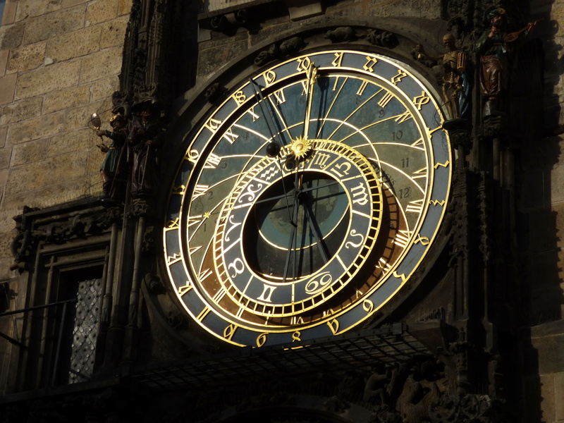 clock tips, instrument of time, external clock, space, outdoors, hours, building, clock, antique, time, clocks, clock tower, architecture, monument, clock shield