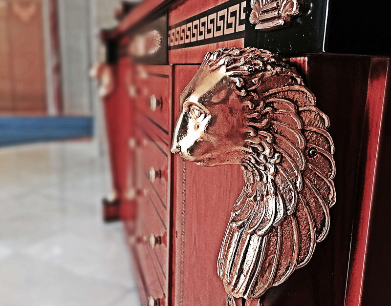 communication, maori, polynesian, design, representation, built structure, no people, entrance, symbol, art and craft, indoors, door, close-up, text, animal