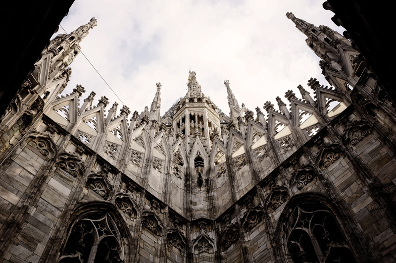 built structure, place of worship, duomo di milano, low angle view, architecture, outdoors, italy, day, cathedral, sky, gray, arch, church, 4K, architectural column