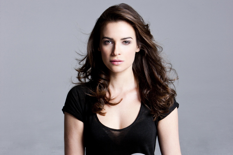 women, headshot, adult, gray, 2K, one person, young adult, camilla arfwedson, 4k, portrait, hd, hair, human hair, looking at camera, beautiful woman, gray background