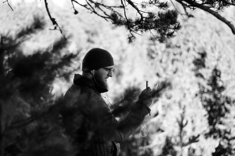 armed Forces, clothing, one Person, technology, young women, smartphone, people, army, standing, man, shift, photographing, near, lens, women, military