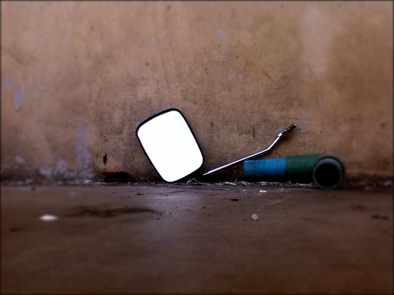 close-up, built structure, table, bad condition, old, rearview mirror, still life, indoors, wood - material, day, rear mirror, rear-view mirror, damaged