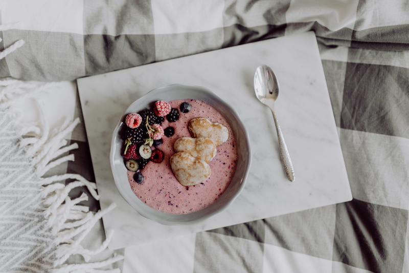 spoon, dessert, eating utensil, healthy eating, kitchen utensil, breakfast, raspberries, directly above, high angle view, sweet, yoghurt, wellbeing, food and drink