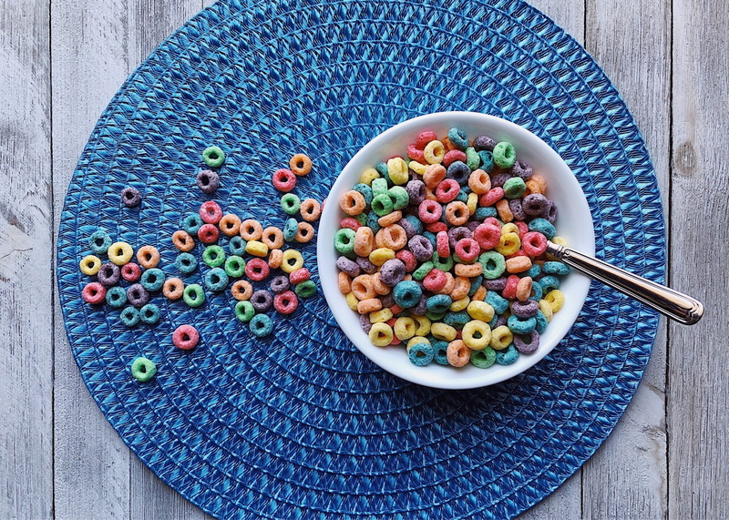 freshness, ceramic, white, food, directly above, bowl, place mat, wellbeing, healthy eating, breakfast, breakfast cereal, spoon, wood - material, high angle view