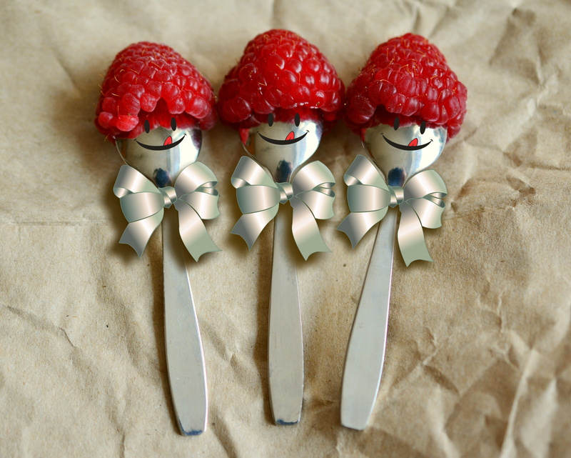 still life, indulgence, sweet, fun, 4K, celebration, freshness, raspberries, close-up, fruit, indoors, strawberry, berry, spoon, baked, three, holiday