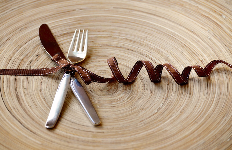 freshness, spoon, text, brown, no people, wood grain, close-up, still life, loop, fork, indoors, knife, kitchen utensil, food, household equipment, eating utensil
