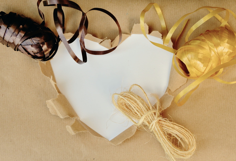 loop, flower, pack, paper, no people, directly above, table, freshness, 5K, by heart, gift tape, flowering plant, give away, nature, wrapping paper, vulnerability