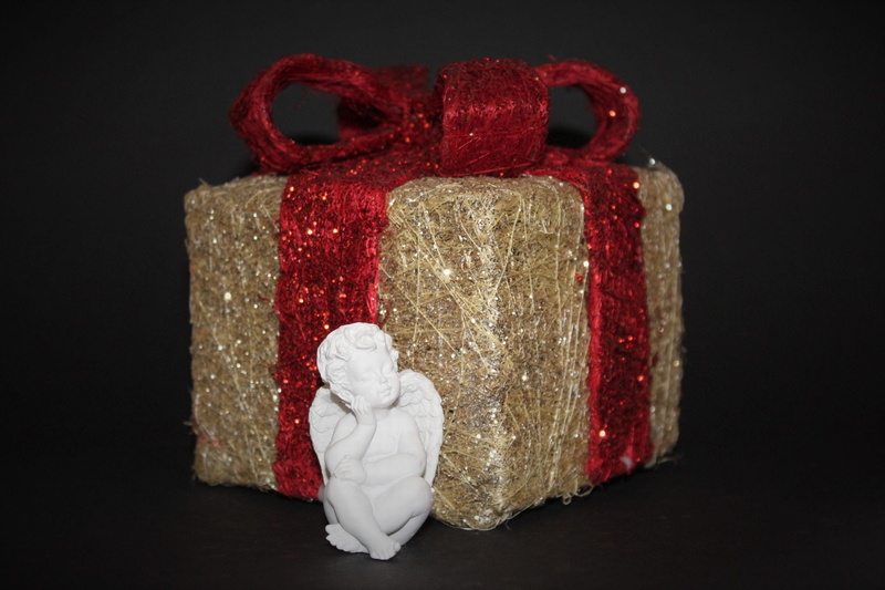 romance, gold, romantic, box, packed, excess, single object, made, gift tape, 1080P, teddy bear, red, angel, still life, art and craft, black background