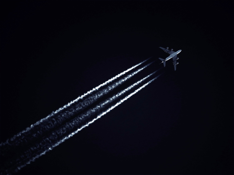 dark, aircraft, airplane, 5K, on the move, airshow, motion, silver colored, luxury, air vehicle, cut out, contrails, flying, photo, studio shot, copy space