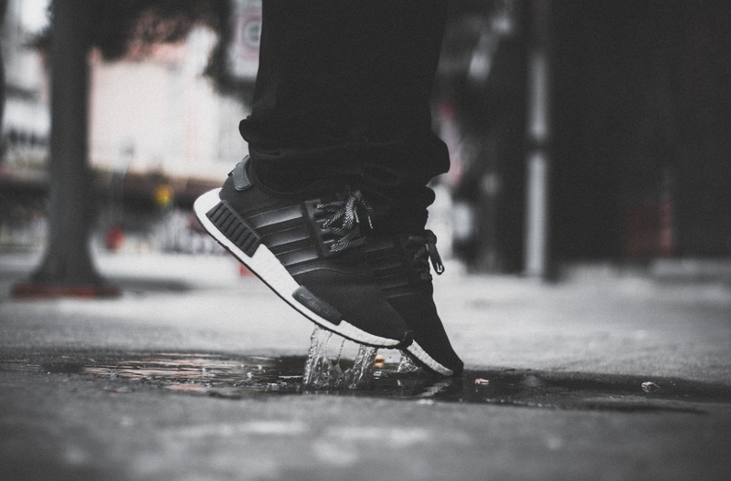 5K, blurred Motion, fashion, cool, males, boot, healthy Lifestyle, women, real people, cold - Temperature, activity, road, body part, youth Culture, selective focus
