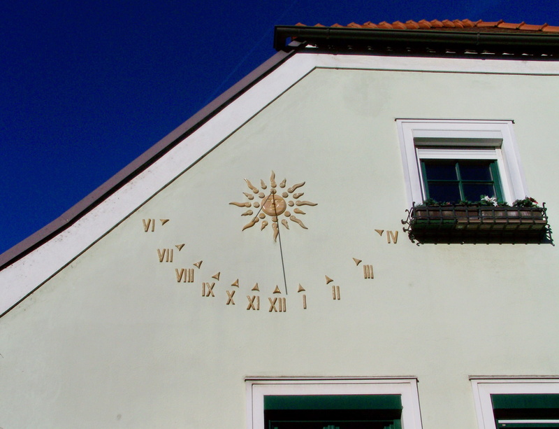day, belief, clear sky, religion, building exterior, low angle view, built structure, no people, 2K, outdoors, residential district, house, qualifying
