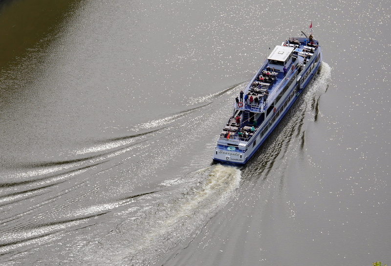 forest, excursion ship, saar loop, business, no people, day, ship, water, mettlach, on the move, tail rotor shaft, mode of transportation, high angle view