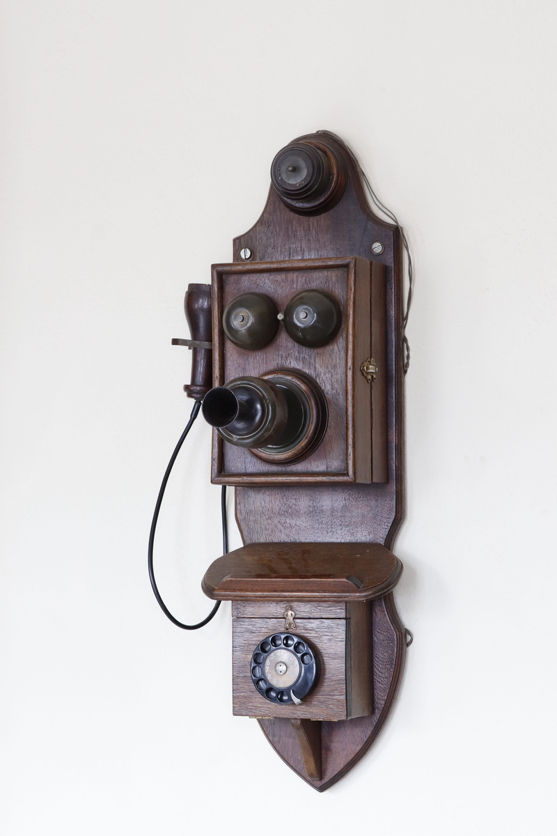5K, photography themes, call, phone, still life, old phone, vintage, power supply, no people, retro, contact, nostalgia, antiquidade, retro styled, close-up