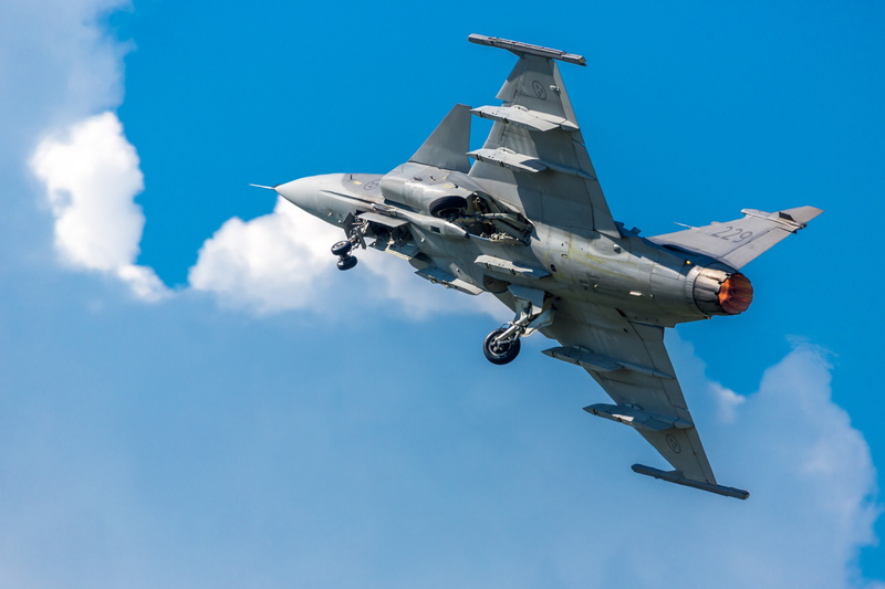 air vehicle, mode of transportation, navy, air force, payerne, blue, transportation, saab, start, 4K, aircraft, cloud - sky, stealth, air show, military airplane