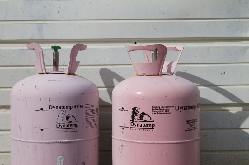protection, no people, gas, nature, tanks, pink color, wood - material, safety, front, dynatemp, 4K, indoors, side by side, white, container, western script