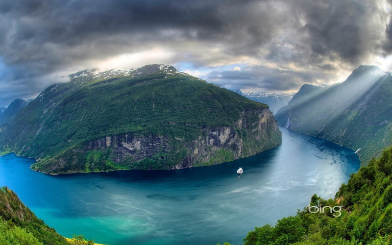 outdoors, coastline, green Color, tranquil scene, idyllic, clouds, high angle view, europe, cloud - Sky, river, loop, beauty In Nature, sky, fjord, water