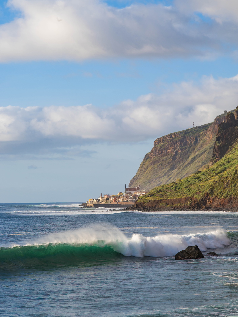 rock, travel, horizon over water, water, day, motion, madeira, 5K, tranquil scene, cloud - sky, mountain, wave, outdoors, land, beach, nature, ocean, portugal