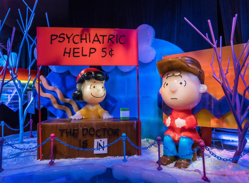 help stand, funny, day, charlie brown, sculpture, winter, sitting, blue, show, beside, boy, text, female likeness, cold temperature, exhibit, figurine