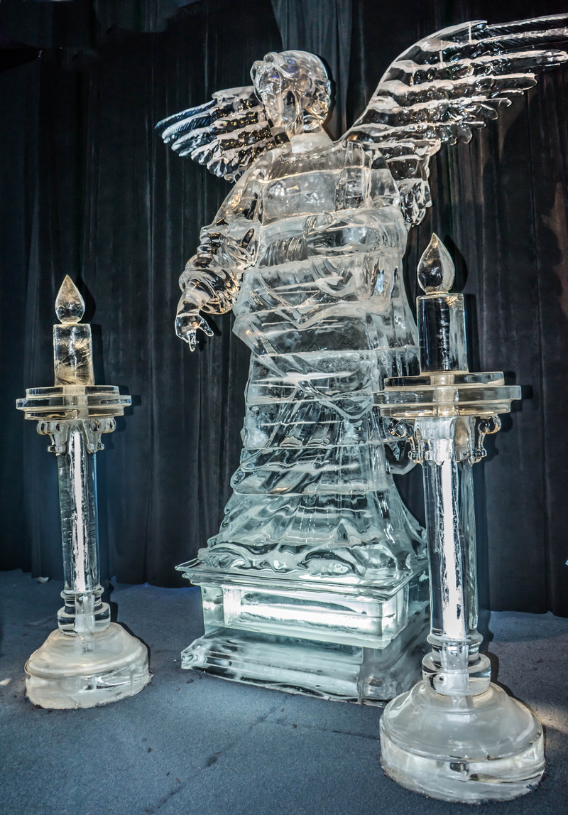 performance, statue, traditional, ice, close-up, architecture, male likeness, exhibition, craft, representation, large group of objects, the past, history