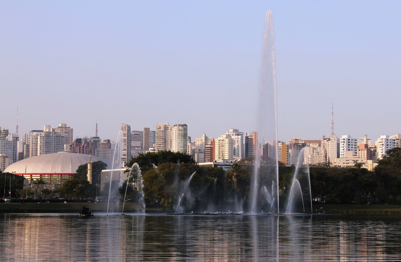 fountain, nature, building exterior, travel destinations, no people, motion, modern, cityscape, flowing water, tall - high, building, ibirapuera park, built structure