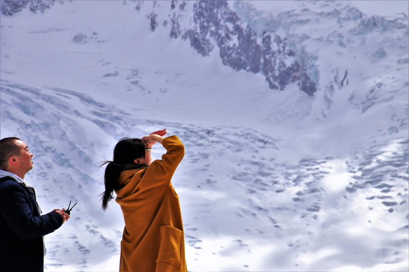 snow, three quarter length, the beauty of the mountains, alpine, the alps, view, mountain, mountains, travel, landscape, two, leisure activity, beauty in nature