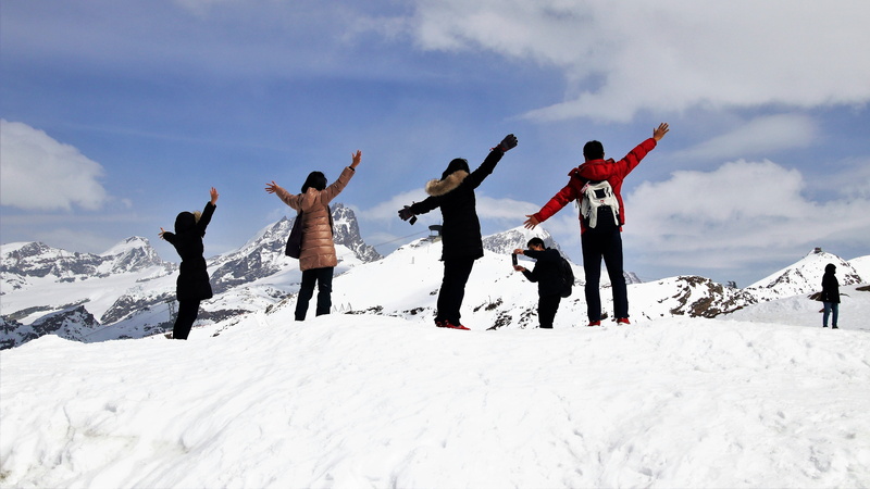 male, day, adult, arms raised, climb, adventure, character, action, the style of the country, the alps, cold, active, full length, white color, characters