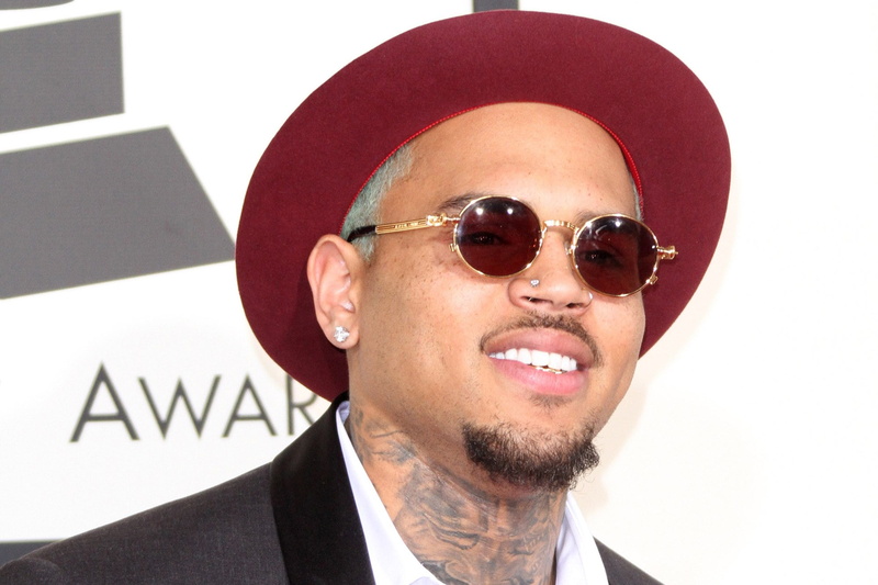 headshot, 1080P, men, one person, beard, emotion, front view, smiling, portrait, chris brown widescreen hd, males, close-up, toothy smile, sunglasses