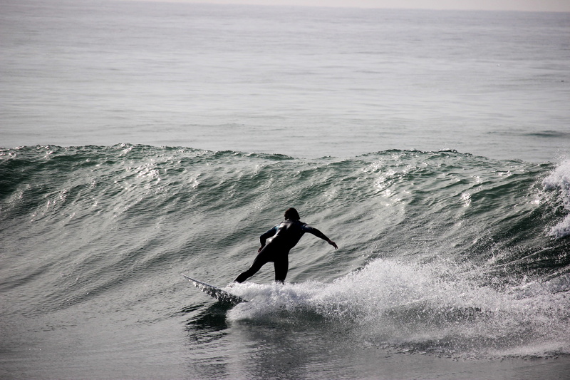 silhouette, surfer, one person, day, horizon over water, motion, black and white, photography, wafe, ocean, surfing, skill, real people, surfboard, person