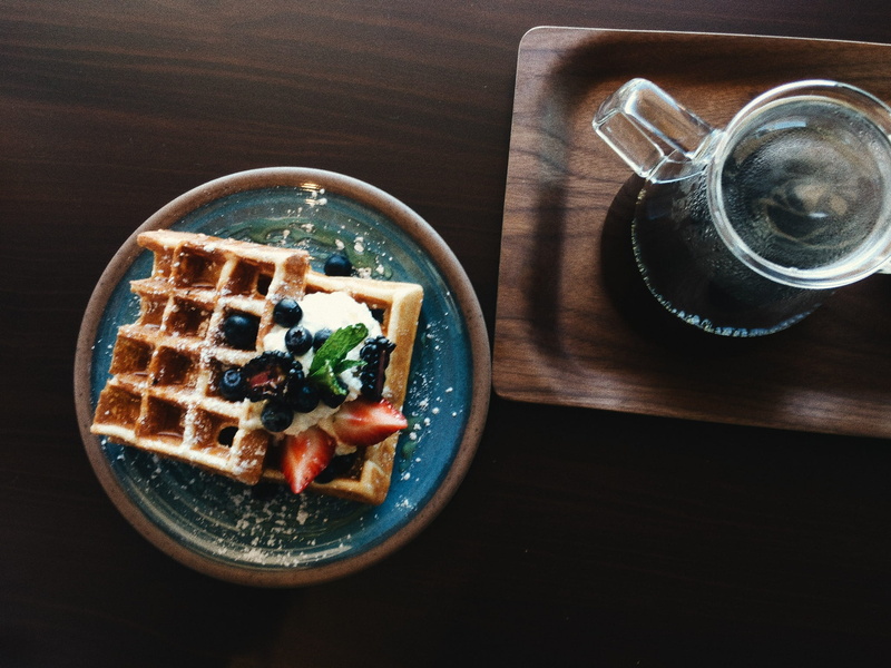 bowl, table, boca raton, food and drink, waffles, breakfast, indoors, r1 coffee company, healthy eating, fruit, food, still life, japanese food, wood, drink