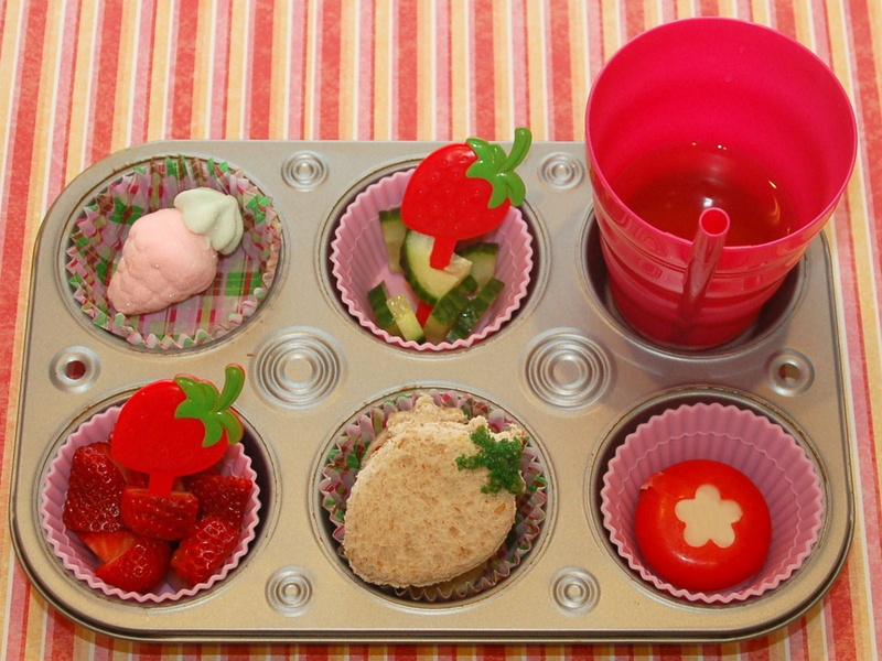 strawberry, healthy eating, 720P, indoors, food, close-up, indulgence, wellbeing, sweet food, fruit, stainless, food and drink, breakfast, red, temptation