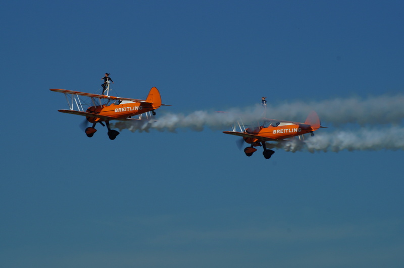 airshow, no people, travel, flying acrobatic girls, 4K, motion, on the move, air vehicle, breitling air display, clear sky, aerobatics, copy space, waddingtom
