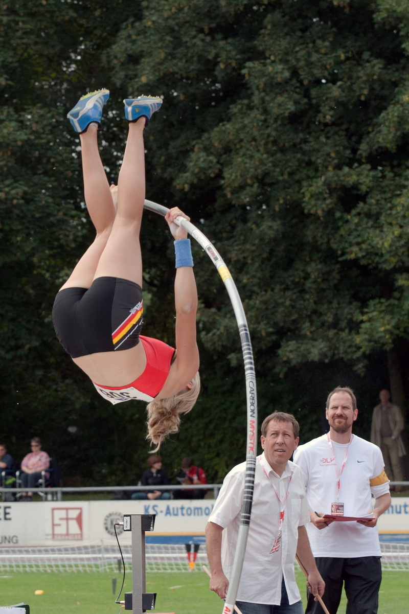 togetherness, day, balance, leisure activity, vitality, women, skill, people, mid-air, human arm, young women, adult, standing, junior gala mannheim, 1080P