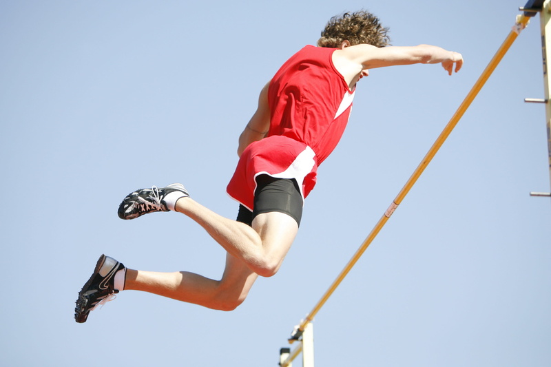 track meet, man, clear sky, healthy lifestyle, skill, nature, one man only, action, adults only, over, adult, compete, Pole Vault, one person, track and field athlete