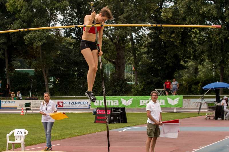 playing, incidental people, teenager, outdoors, males, 2K, Sport, jumping, junior gala, court, tree, plant, real people, leisure activity, Athletics, adolescence
