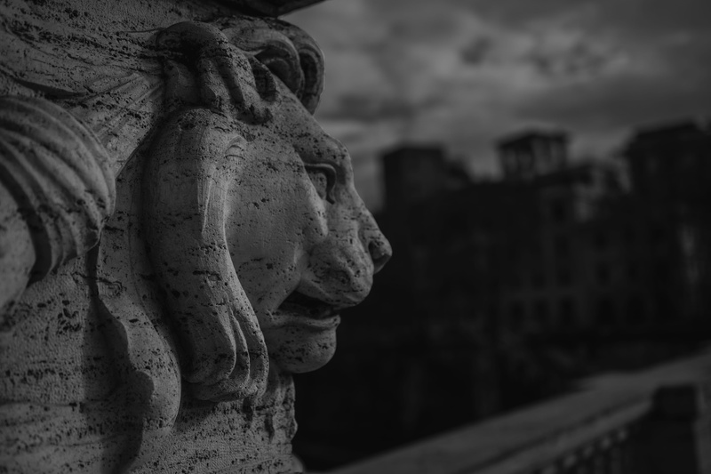 sculpture, art and craft, bridge, real, lion, creativity, building, the past, europe, built structure, looking, history, no people, unique, antique, ruined